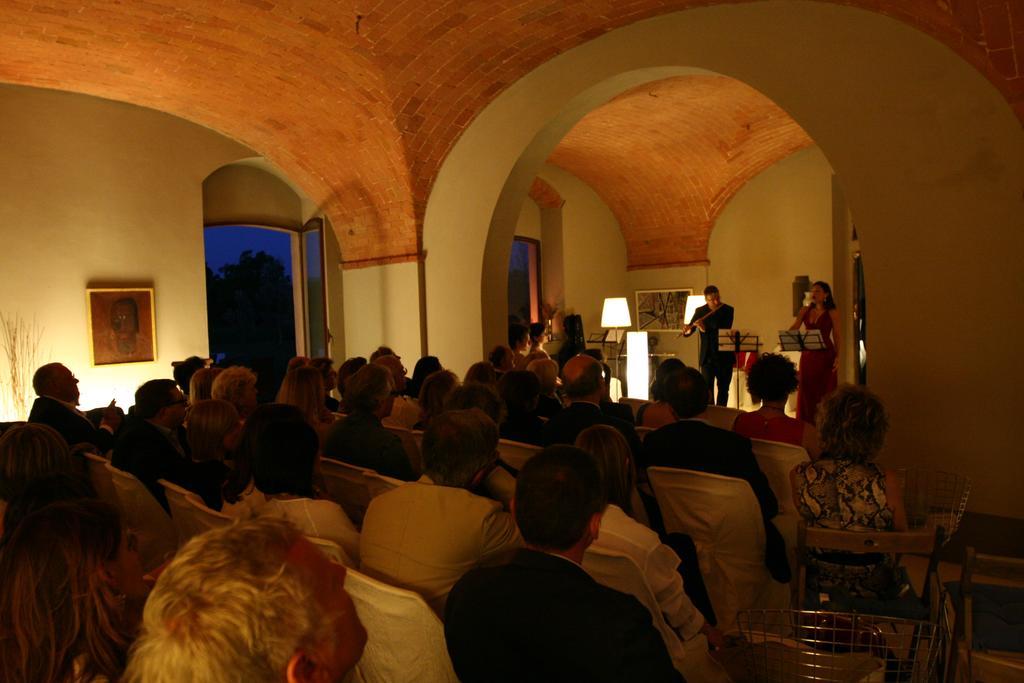 Villa Porticciolo Montepulciano Stazione エクステリア 写真